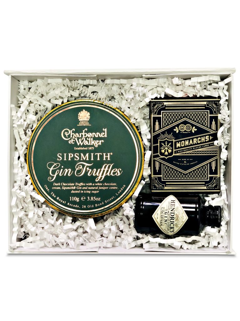 Gin gift box with truffles, mini gin and playing cards