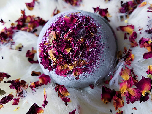 Natural bath bomb with rose petals